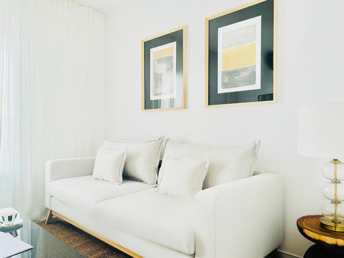 Cih Apartments ปูแอร์โตเดลคาร์เมน ภายนอก รูปภาพ