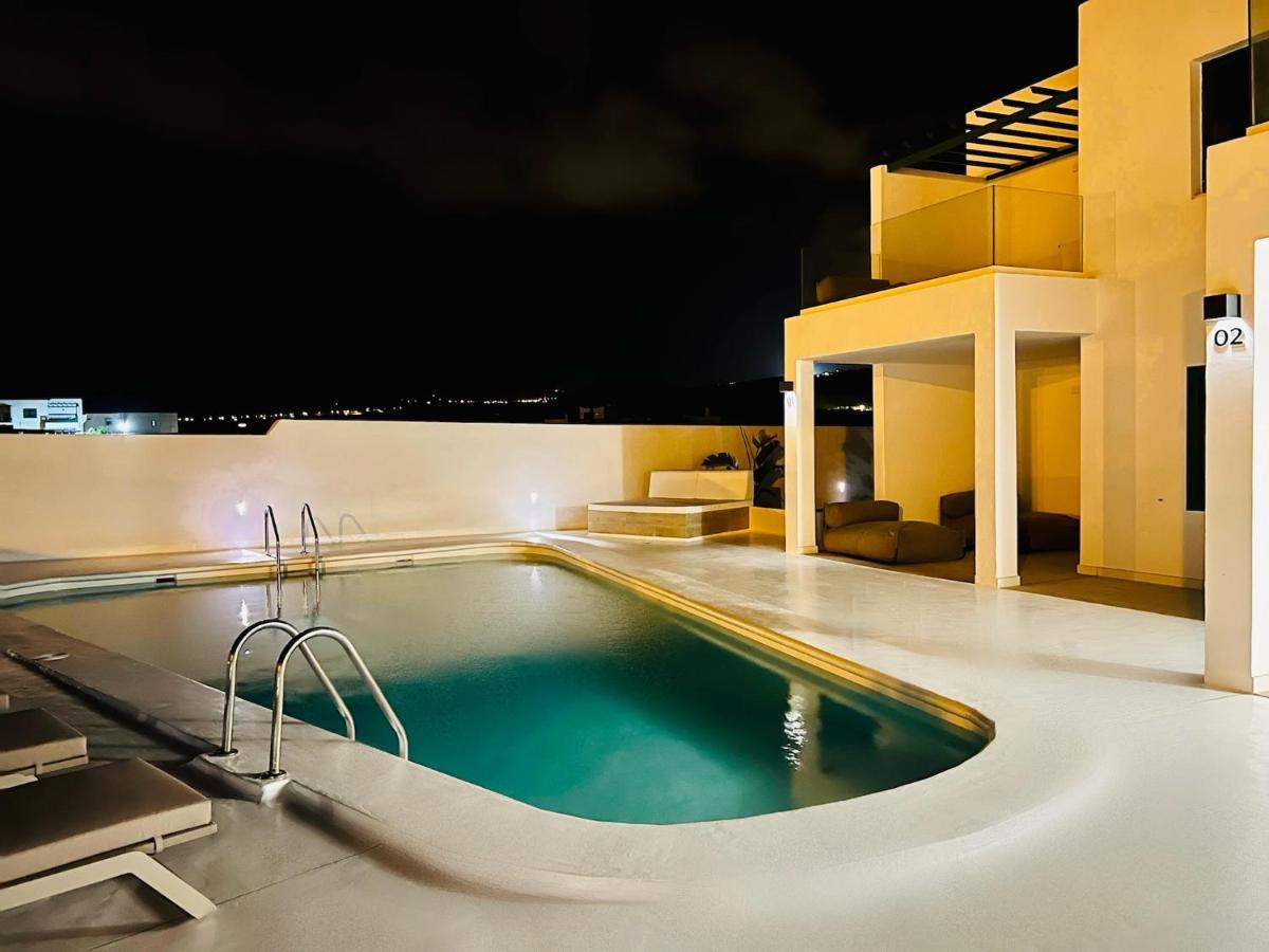 Cih Apartments ปูแอร์โตเดลคาร์เมน ภายนอก รูปภาพ