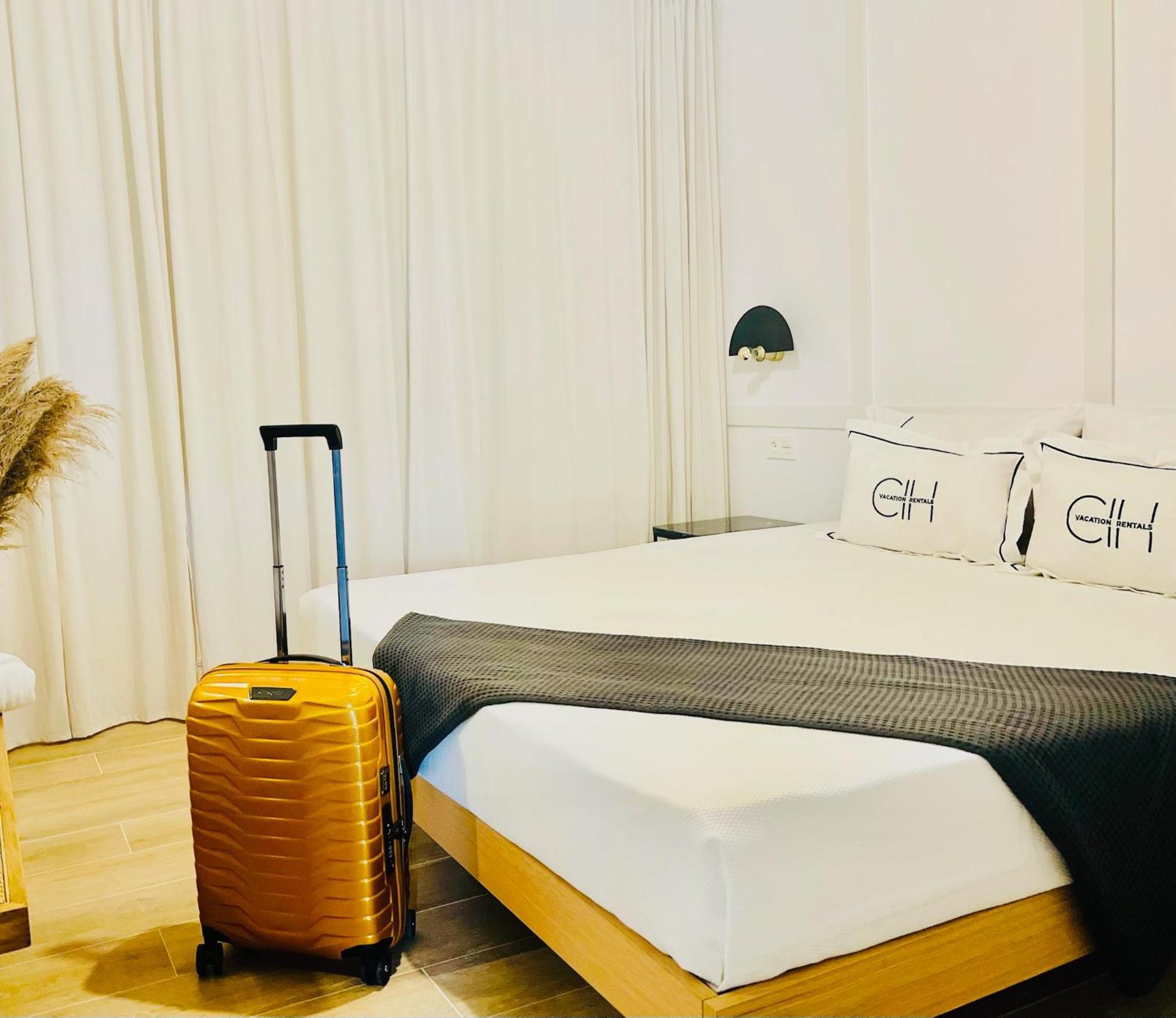 Cih Apartments ปูแอร์โตเดลคาร์เมน ภายนอก รูปภาพ